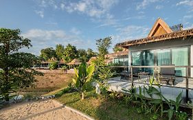 แซงชัวรี น้ำงึม บีช รีสอร์ต